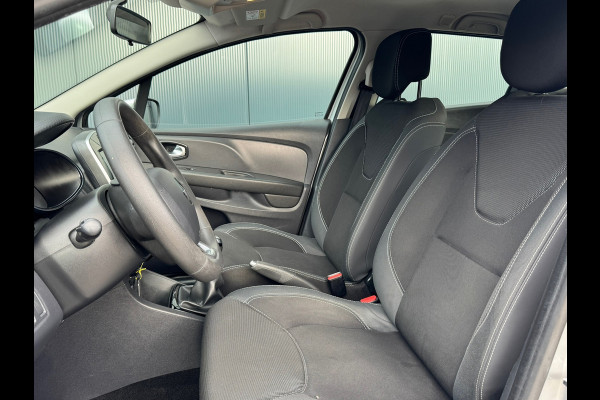 Renault Clio Estate 1.2 16V Life * Navigatie * Parkeersensoren * Cruise Control *