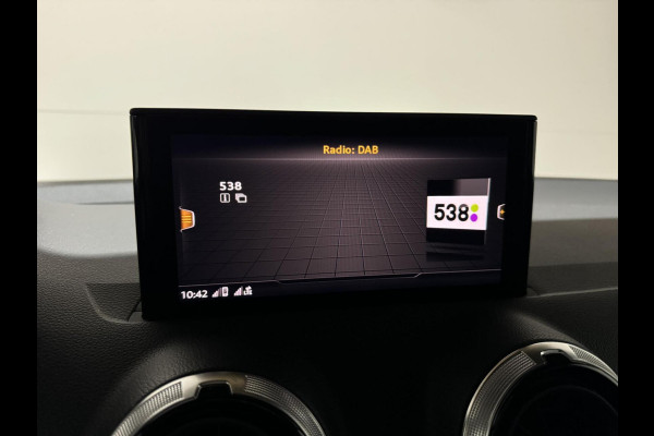 Audi Q2 35 TFSI S-Line Black Edition Virtual Carplay Camera NAP