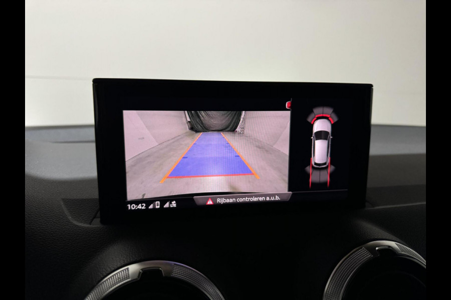 Audi Q2 35 TFSI S-Line Black Edition Virtual Carplay Camera NAP