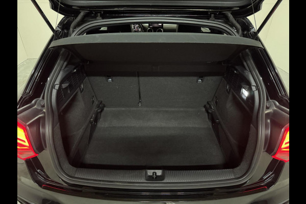 Audi Q2 35 TFSI S-Line Black Edition Virtual Carplay Camera NAP