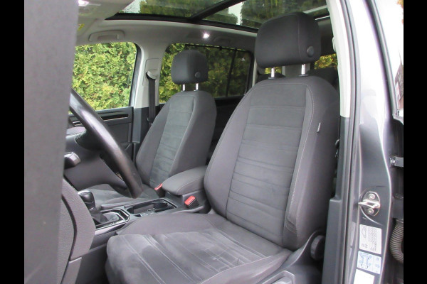 Volkswagen Touran 1.5 TSI Highline Automaat*Navi*Pano.dak*Trekhaak*