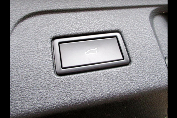 Volkswagen Touran 1.5 TSI Highline Automaat*Navi*Pano.dak*Trekhaak*