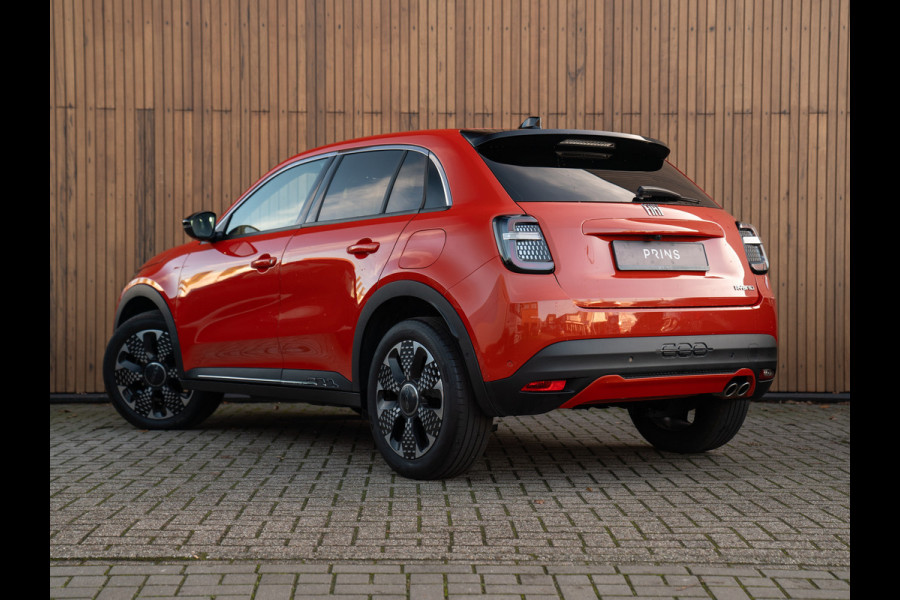 Fiat 600 1.2 Hybrid La Prima 145pk | Full option | CarPlay | Arancio Sun of Italy