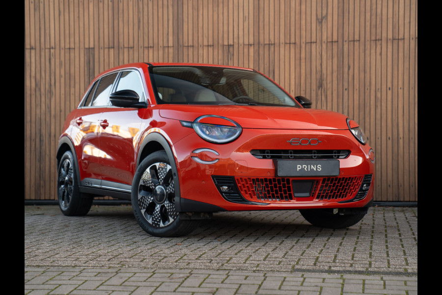 Fiat 600 1.2 Hybrid La Prima 145pk | Full option | CarPlay | Arancio Sun of Italy