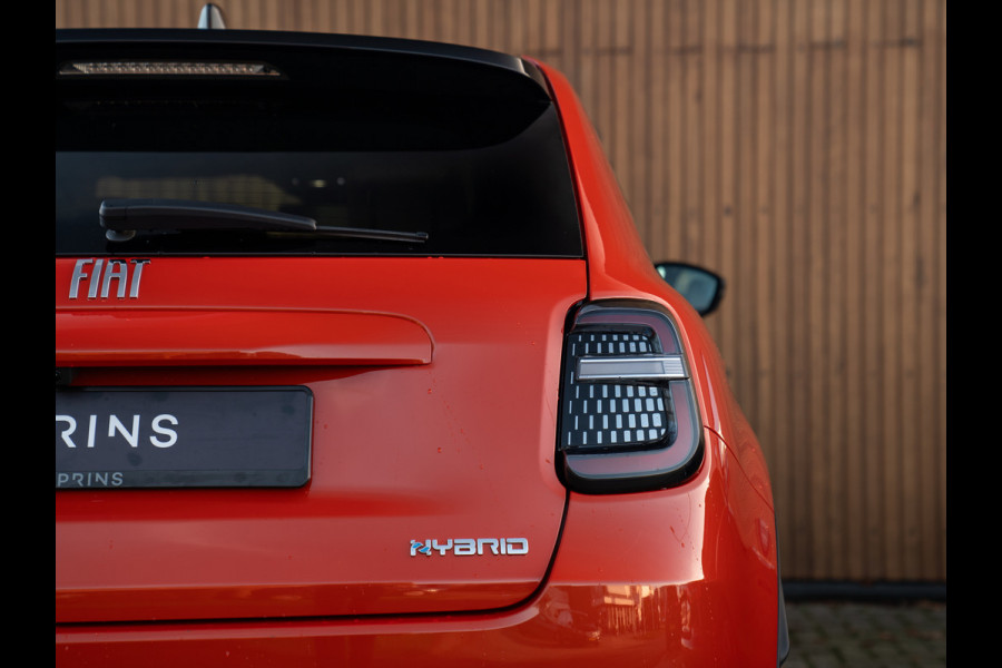 Fiat 600 1.2 Hybrid La Prima 145pk | Full option | CarPlay | Arancio Sun of Italy