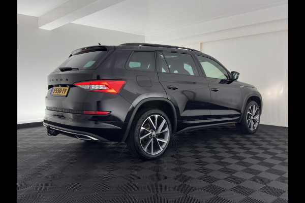 Škoda Kodiaq 1.5TSI Sportline (INCL-BTW) Aut. *PANO | 20" ALU | TOW BAR | LEATHER-MICROFIBRE | FULL-LED | MEMORY-PACK | SPORTSEATS | SHIFT-PADDLES | ADAPTIVE-CRUISE | DIGI-COCKPIT | NAVI-FULLMAP | CANTON-AUDIO | DAB | AMB