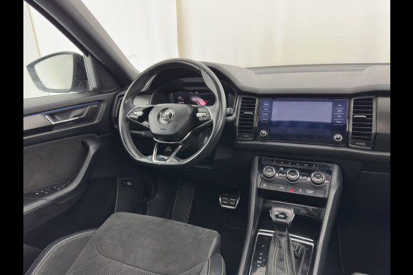 Škoda Kodiaq 1.5TSI Sportline (INCL-BTW) Aut. *PANO | 20" ALU | TOW BAR | LEATHER-MICROFIBRE | FULL-LED | MEMORY-PACK | SPORTSEATS | SHIFT-PADDLES | ADAPTIVE-CRUISE | DIGI-COCKPIT | NAVI-FULLMAP | CANTON-AUDIO | DAB | AMB