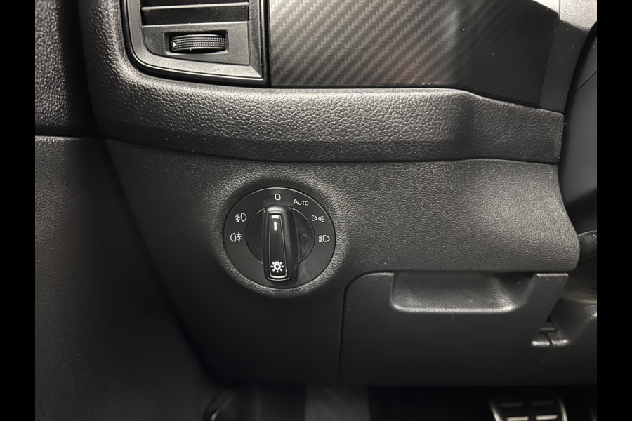 Škoda Kodiaq 1.5TSI Sportline (INCL-BTW) Aut. *PANO | 20" ALU | TOW BAR | LEATHER-MICROFIBRE | FULL-LED | MEMORY-PACK | SPORTSEATS | SHIFT-PADDLES | ADAPTIVE-CRUISE | DIGI-COCKPIT | NAVI-FULLMAP | CANTON-AUDIO | DAB | AMB