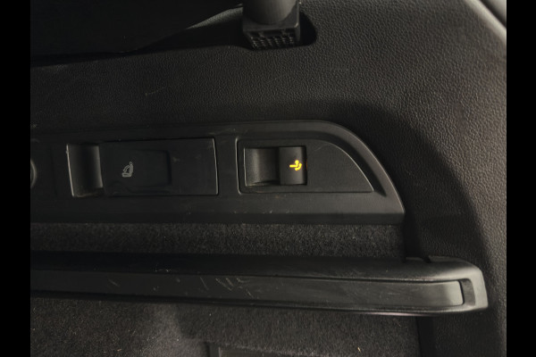 Škoda Kodiaq 1.5TSI Sportline (INCL-BTW) Aut. *PANO | 20" ALU | TOW BAR | LEATHER-MICROFIBRE | FULL-LED | MEMORY-PACK | SPORTSEATS | SHIFT-PADDLES | ADAPTIVE-CRUISE | DIGI-COCKPIT | NAVI-FULLMAP | CANTON-AUDIO | DAB | AMB