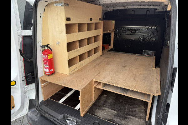 Ford Transit Connect 1.5 TDCI 101 PK / L2H1 / 1e EIG. / TREKHAAK / AIRCO / CRUISE / INRICHTING / 3-ZITS