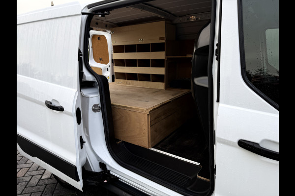 Ford Transit Connect 1.5 TDCI 101 PK / L2H1 / 1e EIG. / TREKHAAK / AIRCO / CRUISE / INRICHTING / 3-ZITS