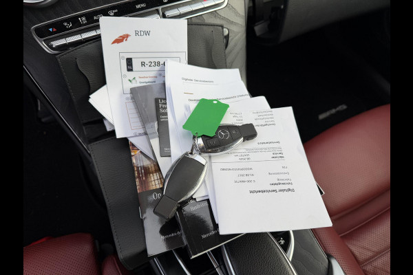 Mercedes-Benz C-Klasse 200 4matic AMG | Navigatie | Camera | Stoelkoeling & Verwarming | 19 Inch Lichtmetalen Velgen |