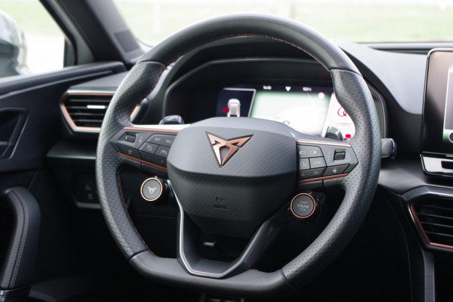 CUPRA Leon Sportstourer 1.4 e-Hybrid 245 PK VZ Adrenaline, Winterpakket, Stuur-Startknop, LED, Carplay, Memory