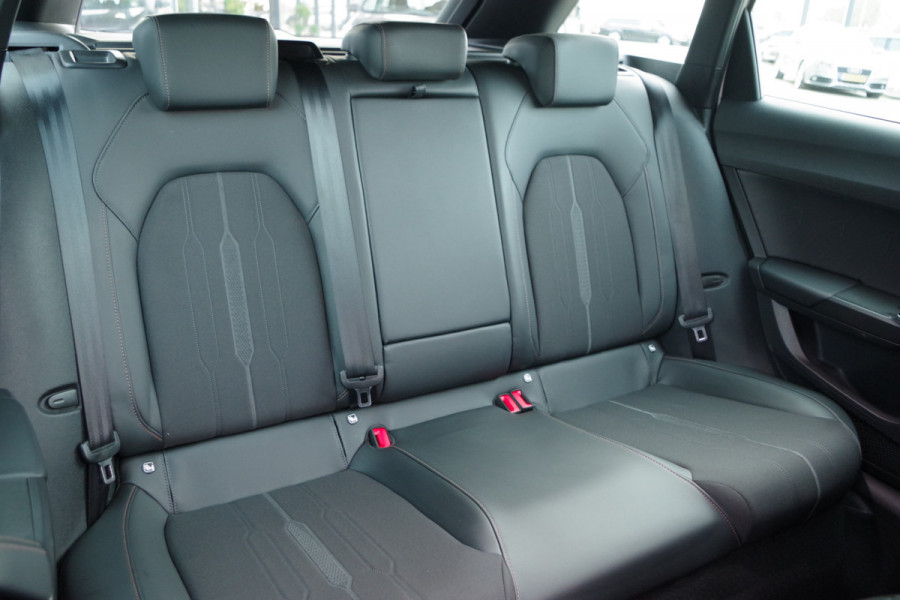 CUPRA Leon Sportstourer 1.4 e-Hybrid 245 PK VZ Adrenaline, Winterpakket, Stuur-Startknop, LED, Carplay, Memory