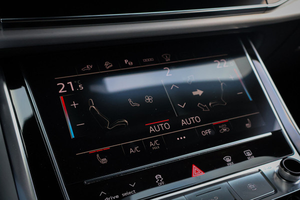 Audi Q8 55 TFSI e quattro | ADAPTIVE CRUISE | SOFTCLOSE | STOELVERWARMING | STUURVERWARMING | ELEKTRISCHE STOELEN | 360 CAMERA | SPORTST