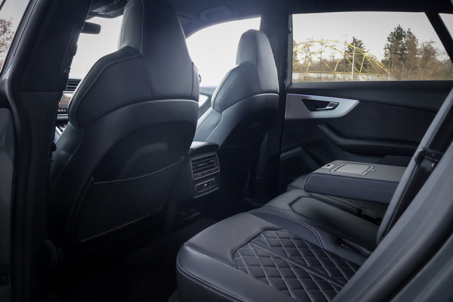 Audi Q8 55 TFSI e quattro | ADAPTIVE CRUISE | SOFTCLOSE | STOELVERWARMING | STUURVERWARMING | ELEKTRISCHE STOELEN | 360 CAMERA | SPORTST
