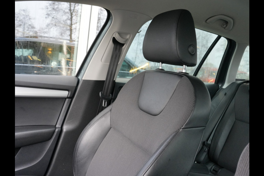 Škoda Octavia Combi 1.0 TSI Greentech Business Edition | Stoelverwarming | Climate Control | Navigatie