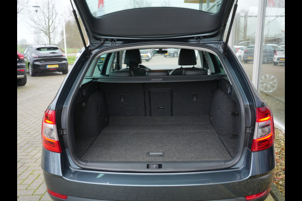 Škoda Octavia Combi 1.0 TSI Greentech Business Edition | Stoelverwarming | Climate Control | Navigatie