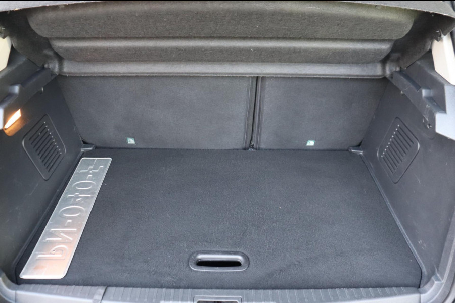 Renault Captur 1.2 TCe Intens org.NL pano-dak trekhaak