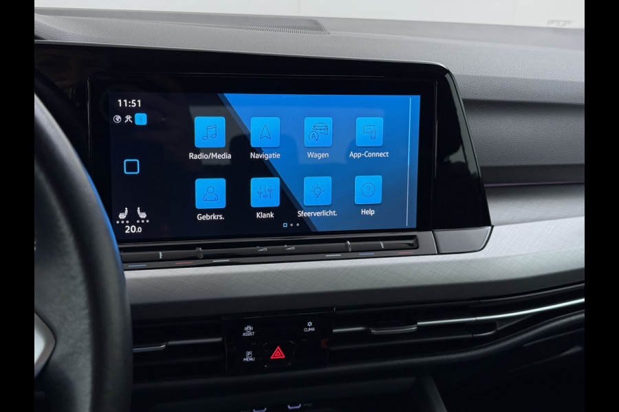 Volkswagen Golf 1.0 eTSI 111PK AUT-7 Nieuw Model Adap.Cruise Virtual Cockpit Apple Carplay Android APP-Connect Navi Ecc Pdc Life Stoel+Stuurverwarming Lmv Mirrorlink DAB Led Isofix Keyless mild hybride Complete Volkswagen Golf mild hybride!