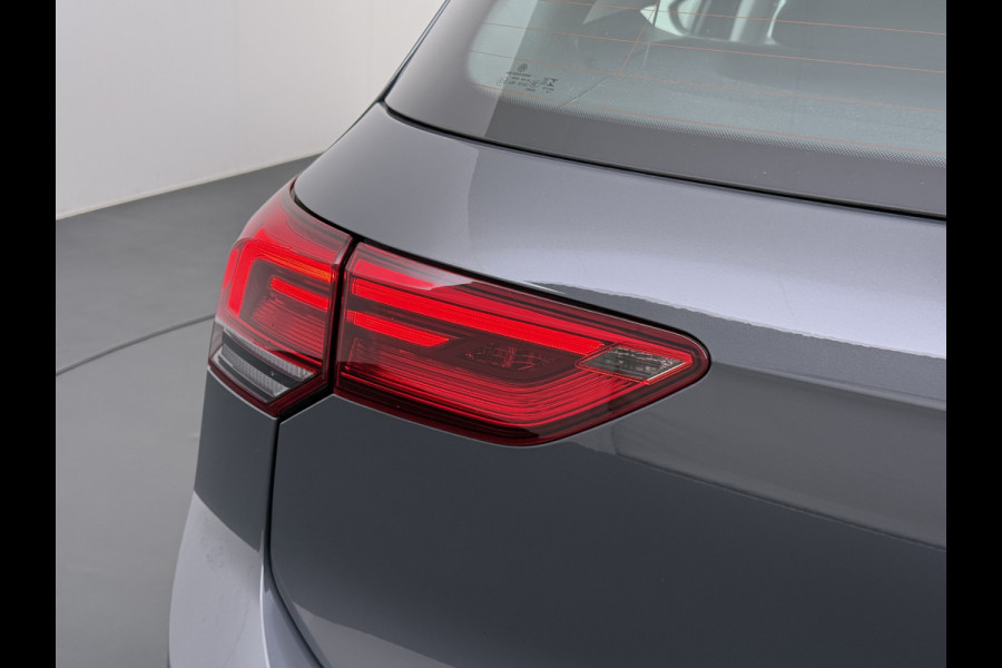 Volkswagen Golf 1.0 eTSI 111PK AUT-7 Nieuw Model Adap.Cruise Virtual Cockpit Apple Carplay Android APP-Connect Navi Ecc Pdc Life Stoel+Stuurverwarming Lmv Mirrorlink DAB Led Isofix Keyless mild hybride Complete Volkswagen Golf mild hybride!