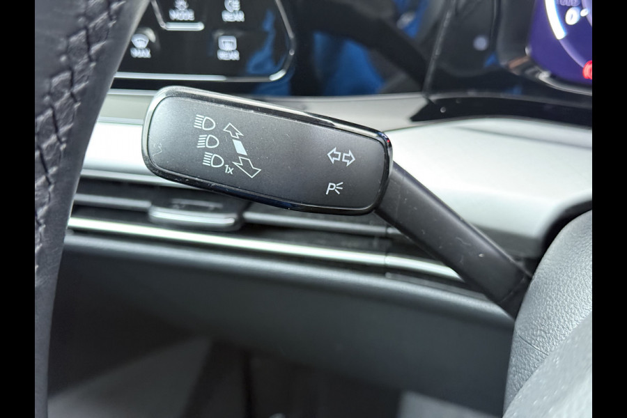 Volkswagen Golf 1.0 eTSI 111PK AUT-7 Nieuw Model Adap.Cruise Virtual Cockpit Apple Carplay Android APP-Connect Navi Ecc Pdc Life Stoel+Stuurverwarming Lmv Mirrorlink DAB Led Isofix Keyless mild hybride Complete Volkswagen Golf mild hybride!