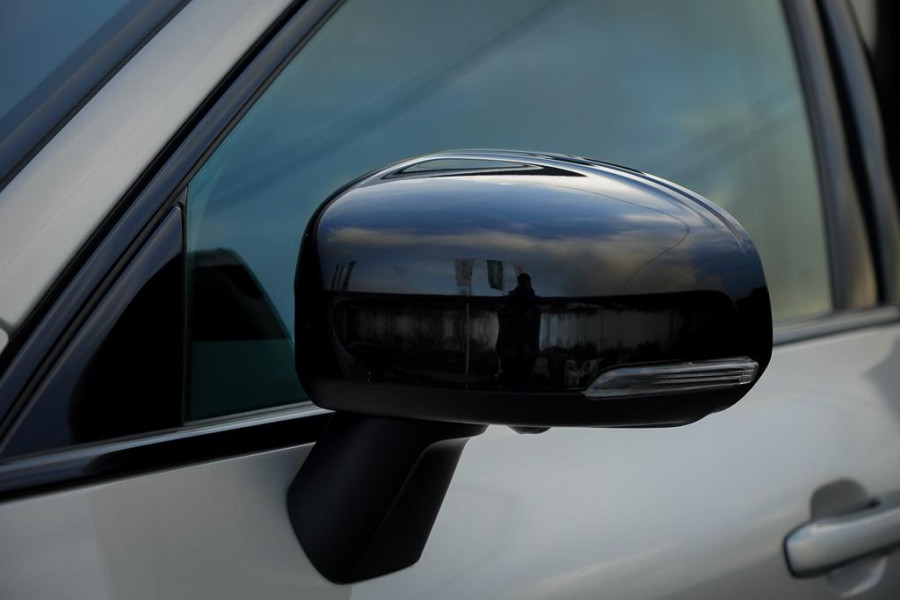 Volvo XC60 2.0 T6 Plug-in hybrid AWD Inscription / Pano / Trekhaak / Stoel&Stuurwielverwarming