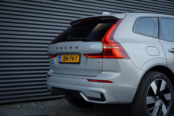 Volvo XC60 2.0 T6 Plug-in hybrid AWD Inscription / Pano / Trekhaak / Stoel&Stuurwielverwarming