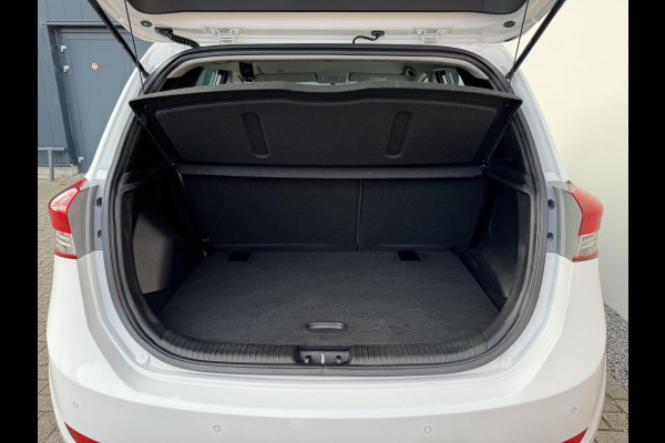 Hyundai ix20 1.4i Go! | Navi | Parkeercamera | Prijs is rijklaar