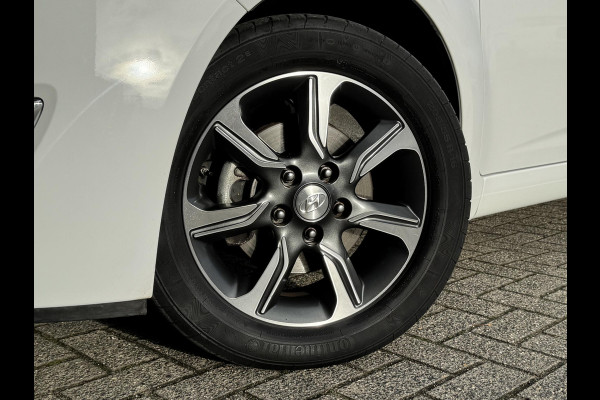 Hyundai ix20 1.4i Go! | Navi | Parkeercamera | Prijs is rijklaar