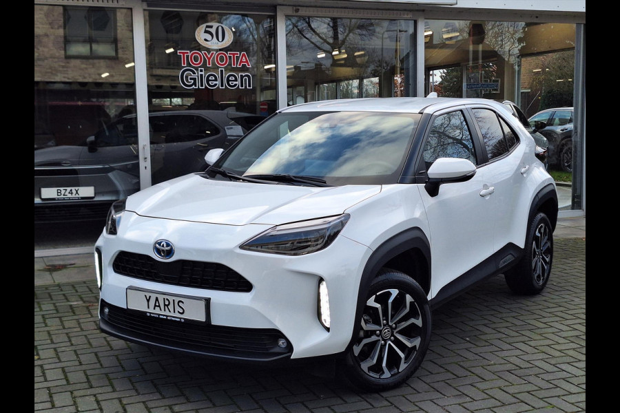 Toyota Yaris Cross 1.5 Hybrid Dynamic plus | Smart Connect, Stoelverwarming, Keyless, 17 inch, Privacy glass, Adaptive cruise control