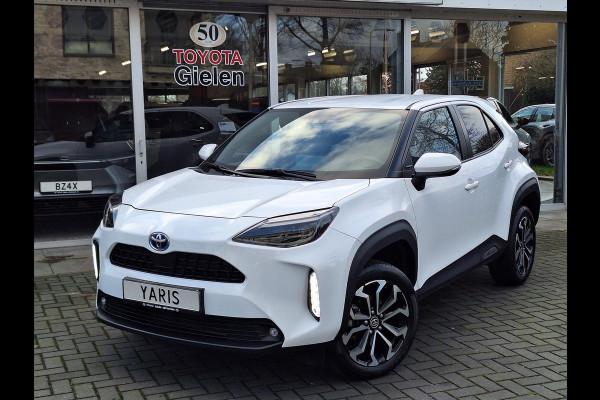 Toyota Yaris Cross 1.5 Hybrid Dynamic plus | Smart Connect, Stoelverwarming, Keyless, 17 inch, Privacy glass, Adaptive cruise control