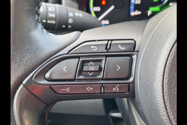 Toyota Yaris Cross 1.5 Hybrid Dynamic plus | Smart Connect, Stoelverwarming, Keyless, 17 inch, Privacy glass, Adaptive cruise control