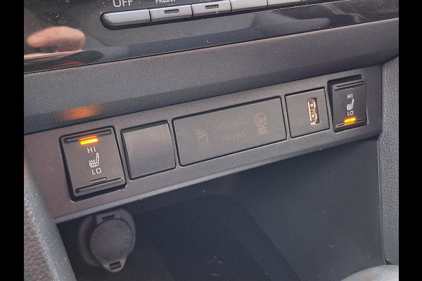 Toyota Yaris Cross 1.5 Hybrid Dynamic plus | Smart Connect, Stoelverwarming, Keyless, 17 inch, Privacy glass, Adaptive cruise control