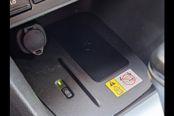 Toyota Yaris Cross 1.5 Hybrid Dynamic plus | Smart Connect, Stoelverwarming, Keyless, 17 inch, Privacy glass, Adaptive cruise control