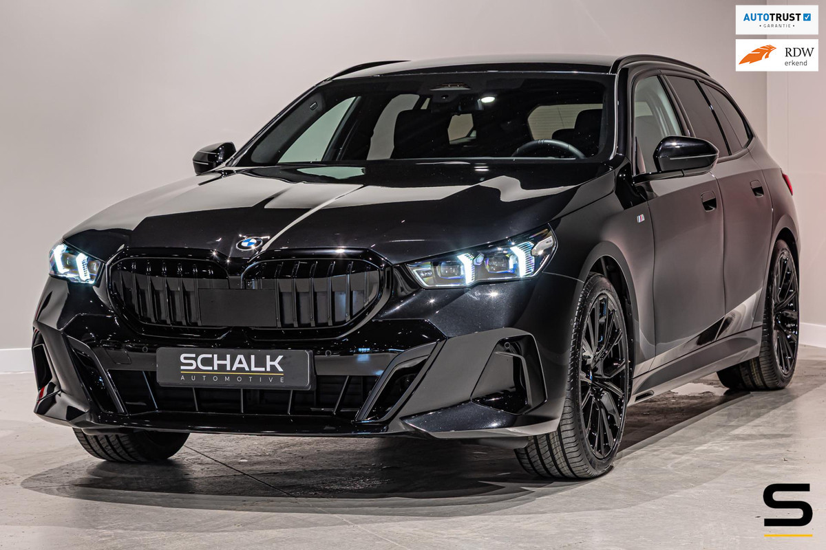 BMW 5 Serie Touring 520i|M-sport|Fisc€70.000|H&K|E-trekhaak|