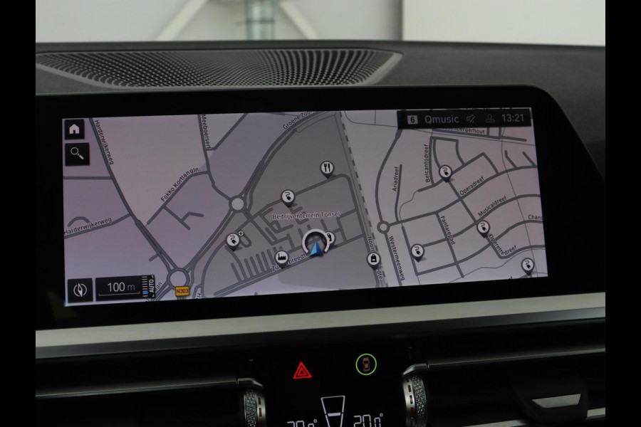 BMW 3-serie 330e M Sport | Leder | Stoelverwarming | Carplay | Sportstoelen | Laserlicht | Live Cockpit | Sfeerverlichting | Navigatie | Parkeerhulp | Climate control | Bluetooth | Cruise control