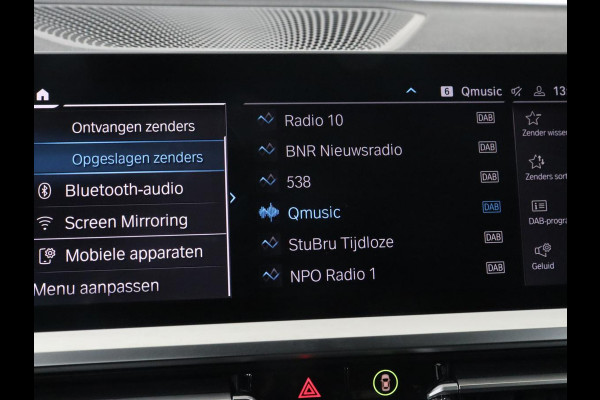 BMW 3-serie 330e M Sport | Leder | Stoelverwarming | Carplay | Sportstoelen | Laserlicht | Live Cockpit | Sfeerverlichting | Navigatie | Parkeerhulp | Climate control | Bluetooth | Cruise control