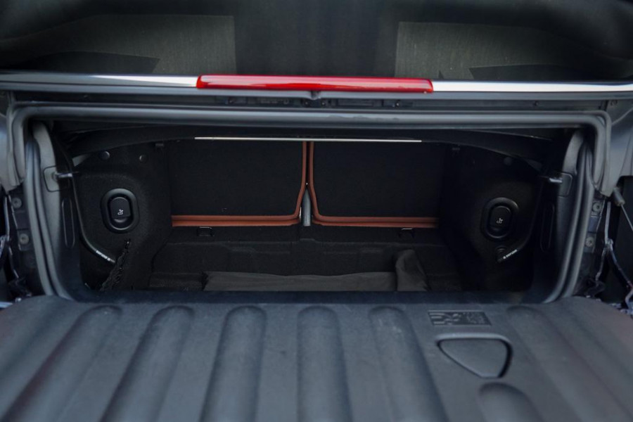 MINI Cabrio 2.0 Cooper S Hammersmith Aut / Leder / NL Auto / JCW / Sporttransmissie