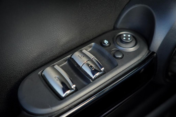 MINI Cabrio 2.0 Cooper S Hammersmith Aut / Leder / NL Auto / JCW / Sporttransmissie