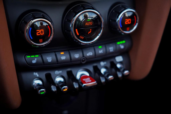 MINI Cabrio 2.0 Cooper S Hammersmith Aut / Leder / NL Auto / JCW / Sporttransmissie