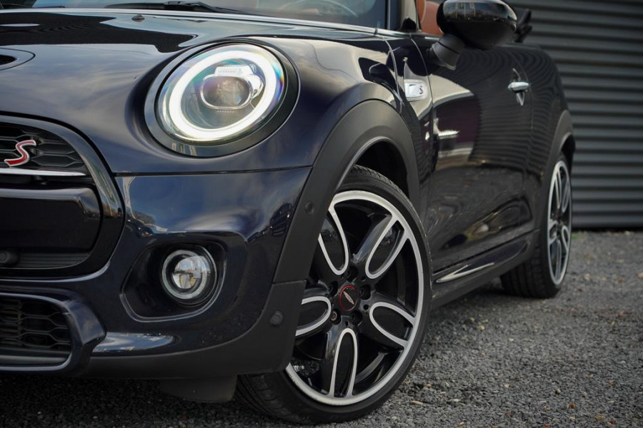 MINI Cabrio 2.0 Cooper S Hammersmith Aut / Leder / NL Auto / JCW / Sporttransmissie