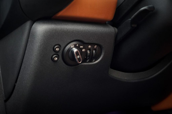 MINI Cabrio 2.0 Cooper S Hammersmith Aut / Leder / NL Auto / JCW / Sporttransmissie