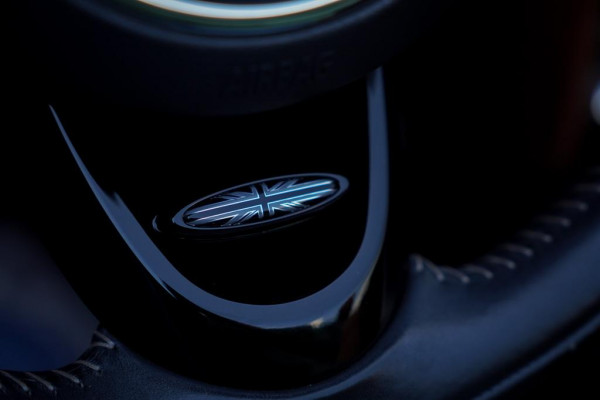 MINI Cabrio 2.0 Cooper S Hammersmith Aut / Leder / NL Auto / JCW / Sporttransmissie