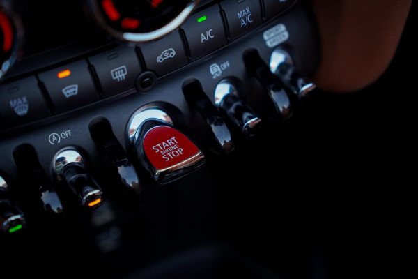 MINI Cabrio 2.0 Cooper S Hammersmith Aut / Leder / NL Auto / JCW / Sporttransmissie