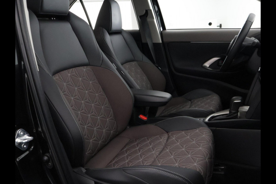 Toyota Yaris Cross 1.5 Hybrid 130 Executive | Stuur- & Stoelverwarming | Dodehoek detectie | Parkeersensoren | Navigatie