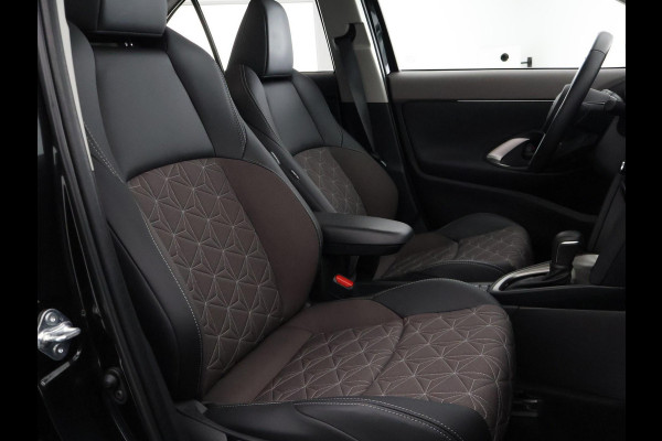Toyota Yaris Cross 1.5 Hybrid 130 Executive | Stuur- & Stoelverwarming | Dodehoek detectie | Parkeersensoren | Navigatie