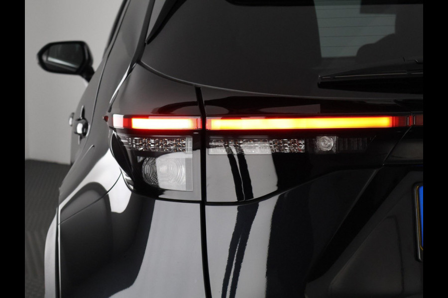 Toyota Yaris Cross 1.5 Hybrid 130 Executive | Stuur- & Stoelverwarming | Dodehoek detectie | Parkeersensoren | Navigatie