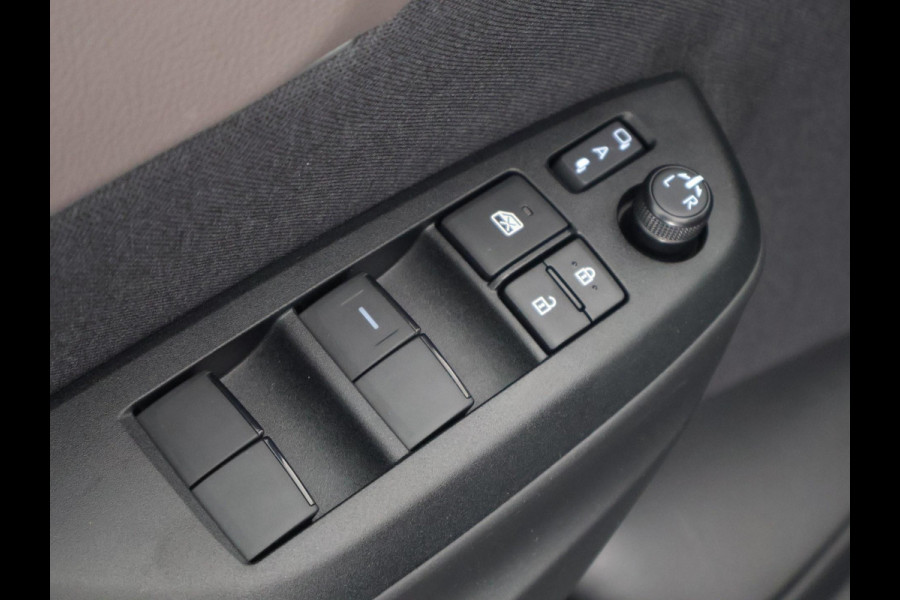 Toyota Yaris Cross 1.5 Hybrid 130 Executive | Stuur- & Stoelverwarming | Dodehoek detectie | Parkeersensoren | Navigatie