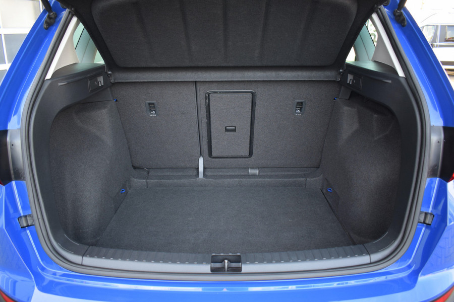 Seat Ateca 1.0 EcoTSI Style Business Intense | Trekhaak | Apple CarPlay | Camera | Climate